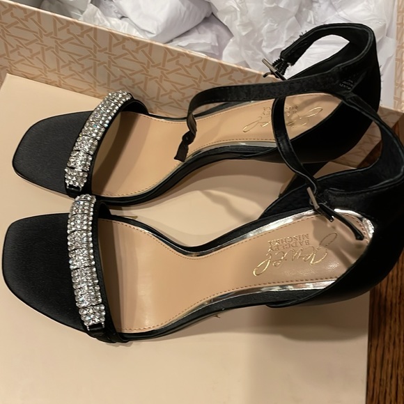Badgley Mischka black satin Ranya jewelled heels - Picture 3 of 6